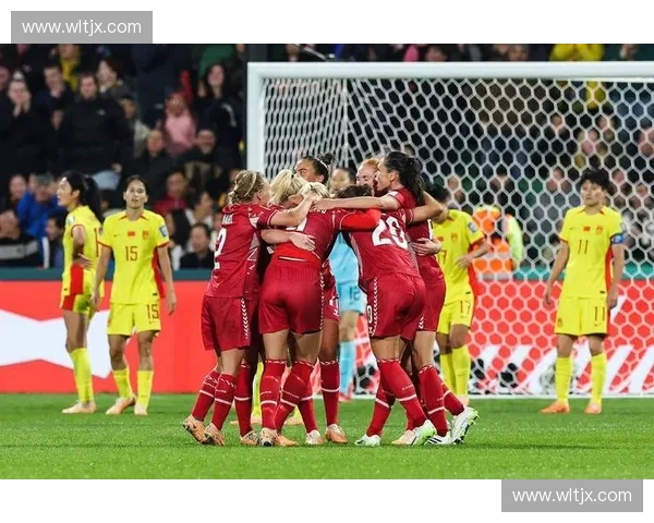 2014世界杯小组赛激战全景回顾与豪门冷门交织的足球盛宴解析